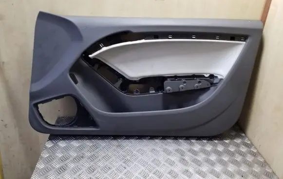 Audi A5 8T 8F Front door card panel trim 8T1867106