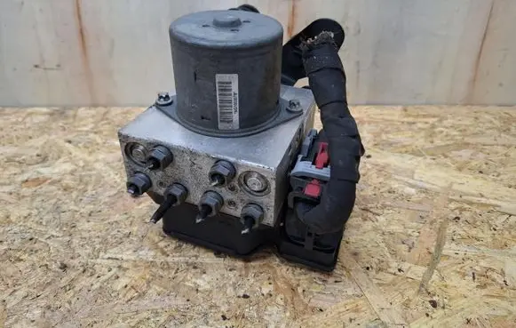Volkswagen PASSAT B7 ABS Pump 3AA614109AG