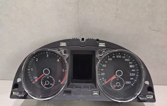 Speedometer (instrument cluster)