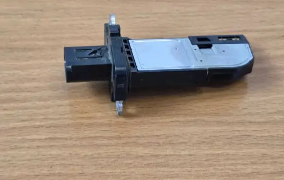 Ford Focus Mass air flow meter 12B579