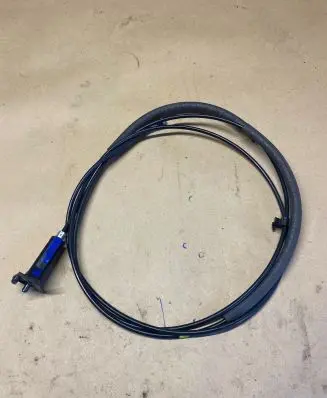 Engine bonnet/hood lock release cable