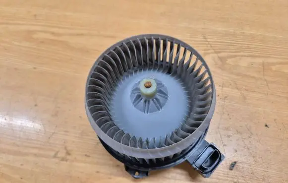 Honda CR-V Heater fan/blower AV2727005060 50600 DENS05060R