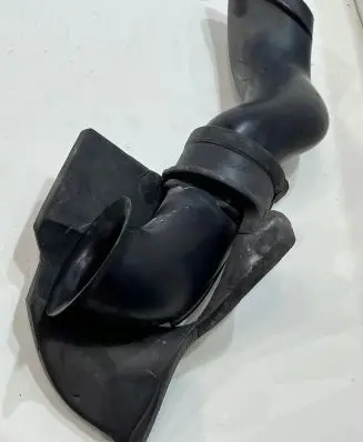 Porsche Cayenne (92A) Air intake hose/pipe 7P5129752A