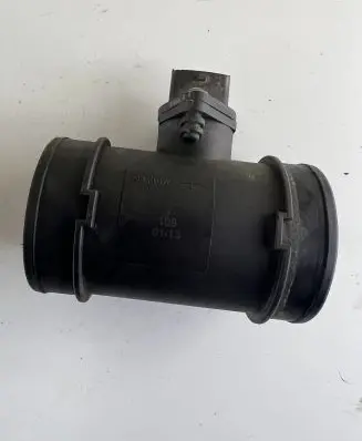 Opel Frontera B Mass air flow meter 28560841 28560841S1 28560841S1A
