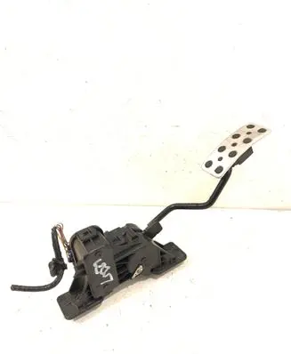 Mitsubishi Grandis Accelerator throttle pedal APM30019