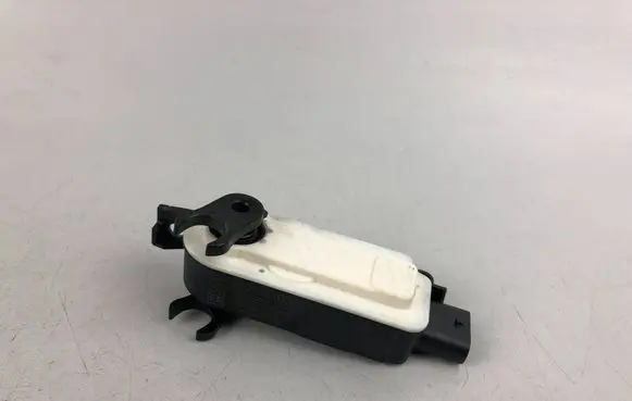 Mercedes-Benz EQA Air flap motor/actuator 5878R1000 5878A1000 5878S001