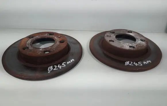 Audi A4 S4 B7 8E 8H Rear brake disc 8E0615601B