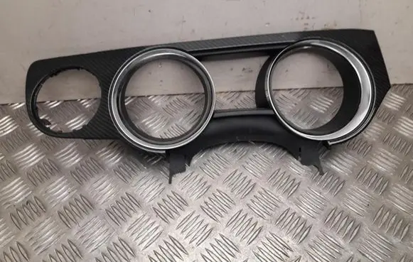 Dashboard trim