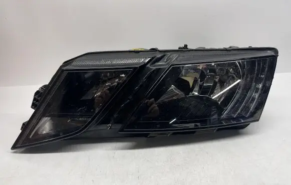 Skoda Octavia Mk1 (1U) Headlight/headlamp 5E1941015C