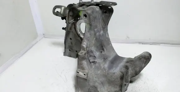 Opel Vectra C Fuel pump bracket 55196092
