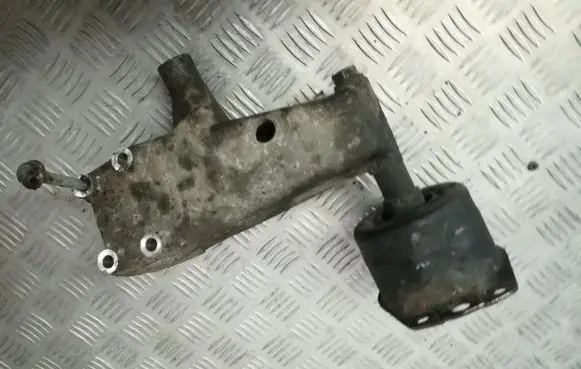 Fiat Bravo - Brava Engine mounting bracket 7770267