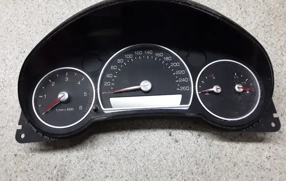 Cadillac BLS Speedometer (instrument cluster) 12772427 P12772427
