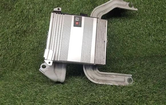 Toyota Prius (NHW20) Sound amplifier 862800W460