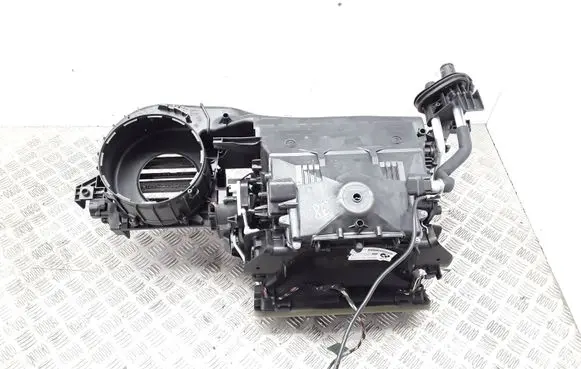 BMW 1 E81 E87 Interior heater climate box assembly 64116947248 6947248 64119175923