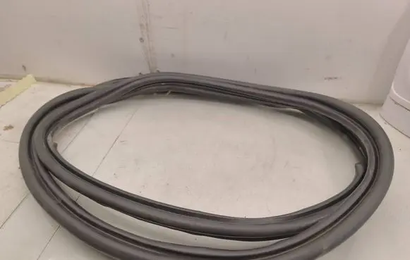 Volvo V40 Trunk rubber seal (body) 31385613
