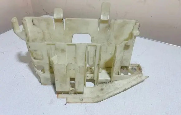 BMW X1 F48 F49 Other engine bay part 7632906