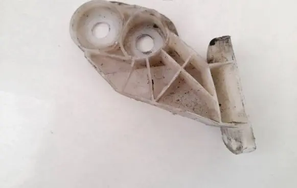 BMW 3 E46 Front bumper mounting bracket 8195295
