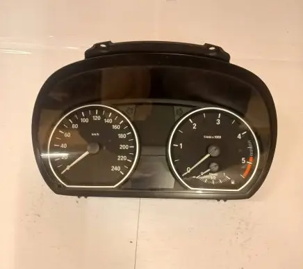 BMW 1 E81 E87 Speedometer (instrument cluster) 1041568