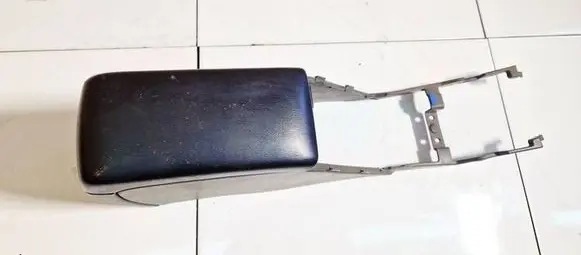 Subaru Legacy Armrest 92112ae000 92111ae000