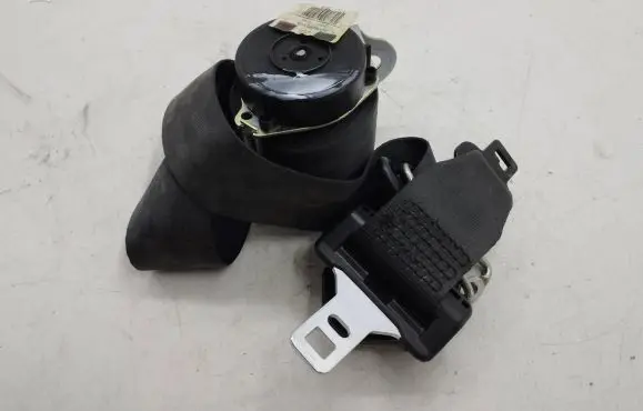 Ford C-MAX I Middle seatbelt (rear) 601597800E