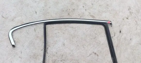 Volkswagen PASSAT B8 Rubber seal rear door window/glass 3G5839432
