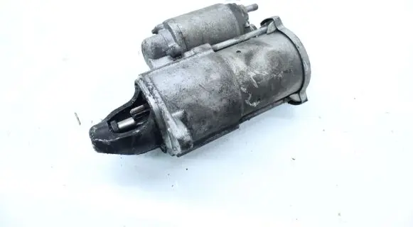 Opel Zafira C Starter motor