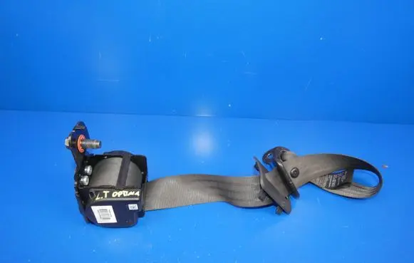 KIA Optima Rear seatbelt