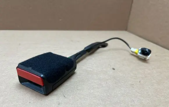 Peugeot 508 Front seatbelt buckle