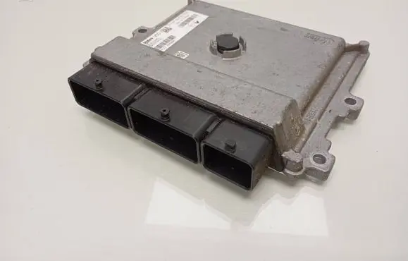 Renault Captur Engine control unit/module 237105499R 237107175R 160300446