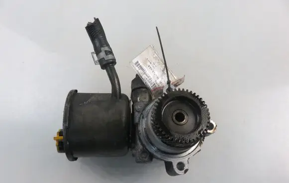 Mazda Premacy Power steering pump CB873265X