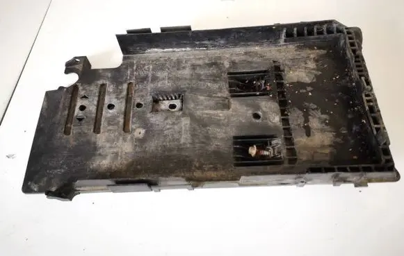 Ford Mondeo MK IV Battery box tray 6g9110723a 6g91-10723-a