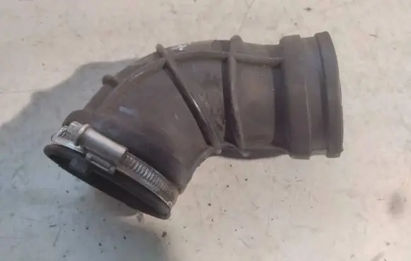 Opel Zafira A Air intake hose/pipe 90530766