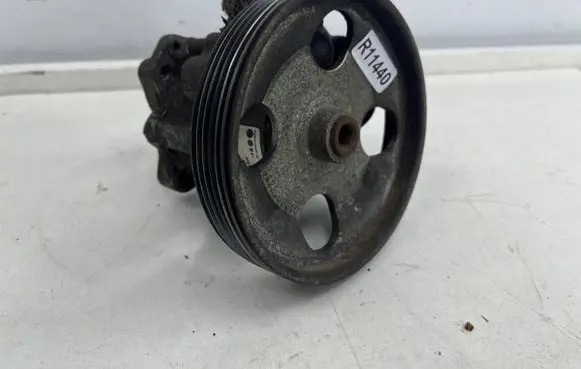 Fiat Ulysse Power steering pump 9647983580