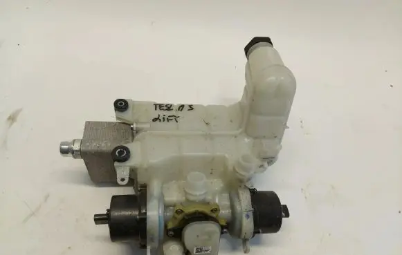 Tesla Model 3 Air conditioning (A/C) radiator (interior) 1088248-00-d