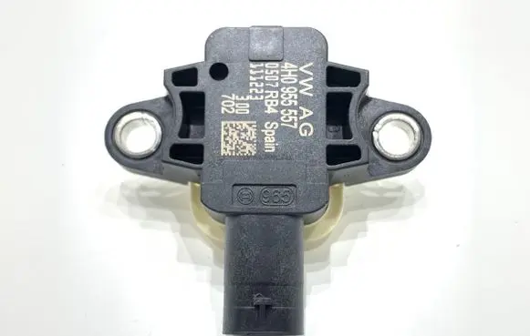 Audi A7 S7 4G Airbag deployment crash/impact sensor 4H0955557
