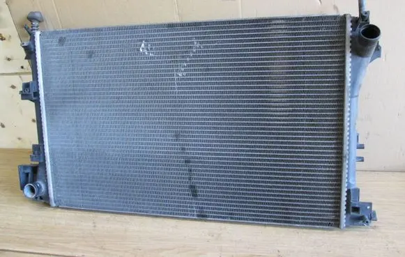 Opel Vectra C Coolant radiator 24418343