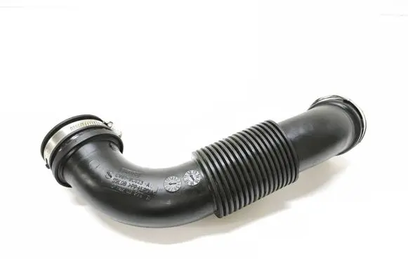 Ford Focus Air intake duct part CV619C623AC 1072920S02