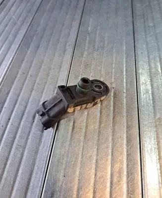 Renault Laguna II Air pressure sensor 8200155613 0281002552 7700105867