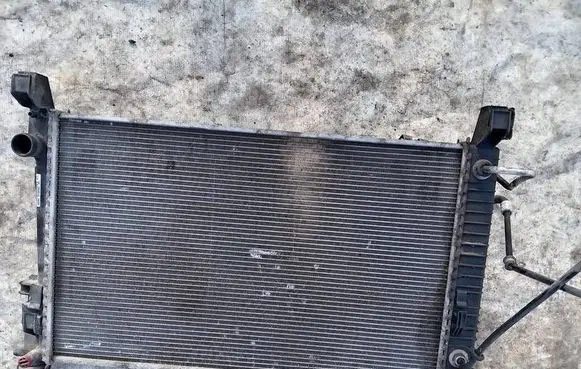 Coolant radiator
