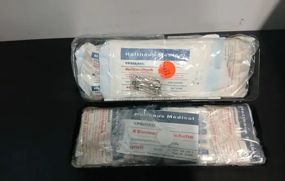 BMW 5 E39 First aid kit 52108176553