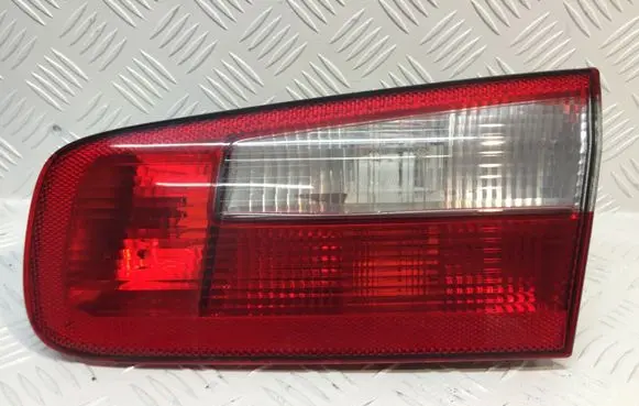 Renault Laguna II Tailgate rear/tail lights 8200002476