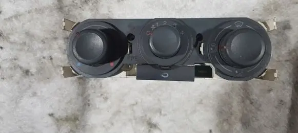 Seat Ibiza III (6L) Climate control unit 6L0819045