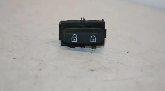 Volvo S80 Central locking switch button 30710475