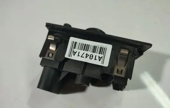 Opel Zafira B Light switch 04061100