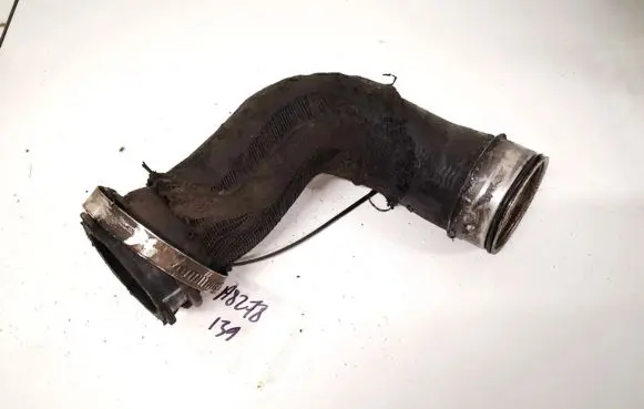 Audi A4 S4 B7 8E 8H Intercooler hose/pipe