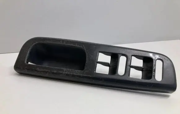Volkswagen PASSAT B5.5 Front door window switch trim 3B1867171E