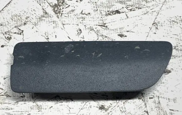 BMW X5 E53 Front tow hook cap/cover 7116672 51117116672