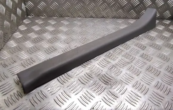 Nissan Leaf I (ZE0) Front sill trim cover 769B43NA0A