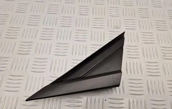 Peugeot 5008 II Fender end trim 9811661880
