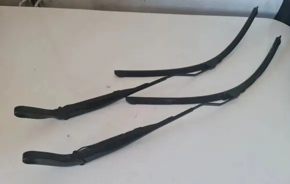 Dodge PickUp RAM SRT-10 Front wiper blade arm 89813